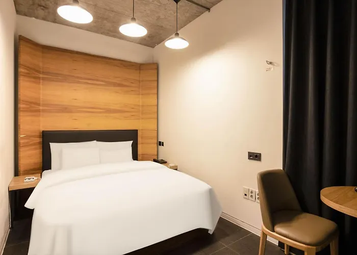 Hotel The Designers Jongro 3*