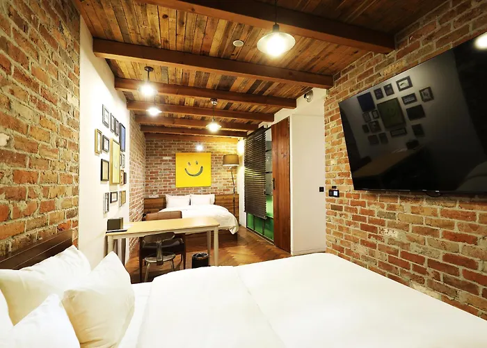 Hotel The Designers Jongro 3*