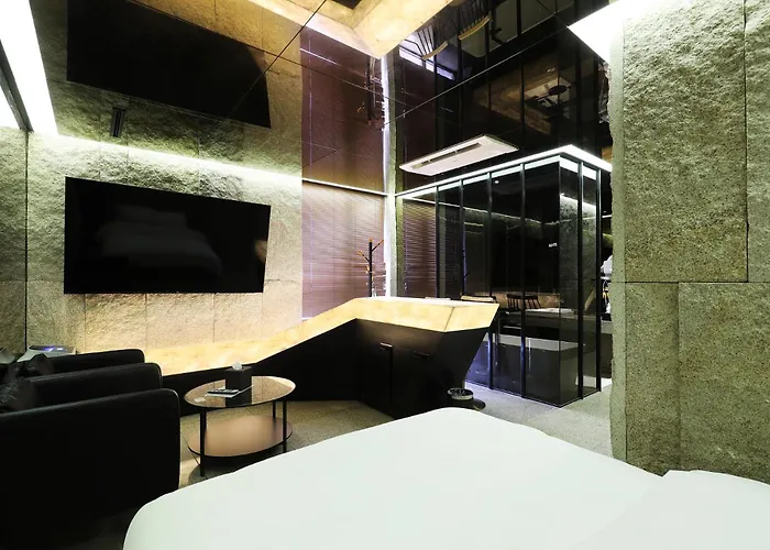 The Designers Jongro 3*
