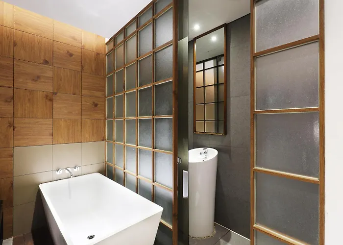 The Designers Jongro 3*