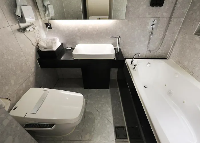 The Designers Jongro 3*