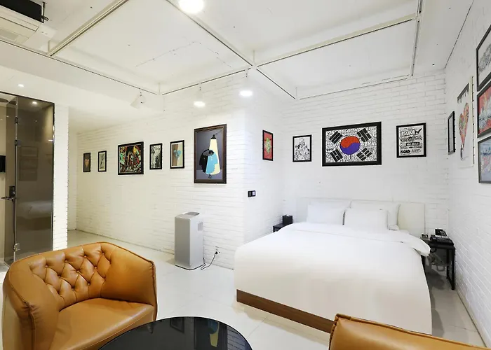 Hotel The Designers Jongro 3*