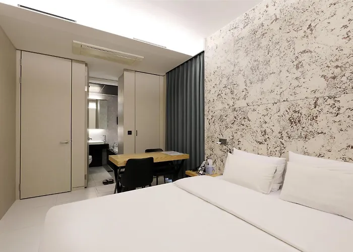 Hotel The Designers Jongro 3*